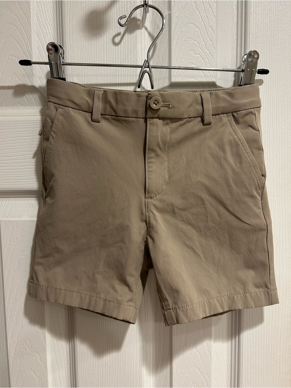 Vineyard Vines performance shorts | youth 5